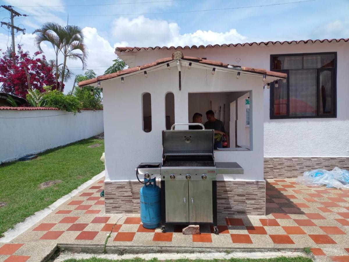 Ines R Villa Chinauta